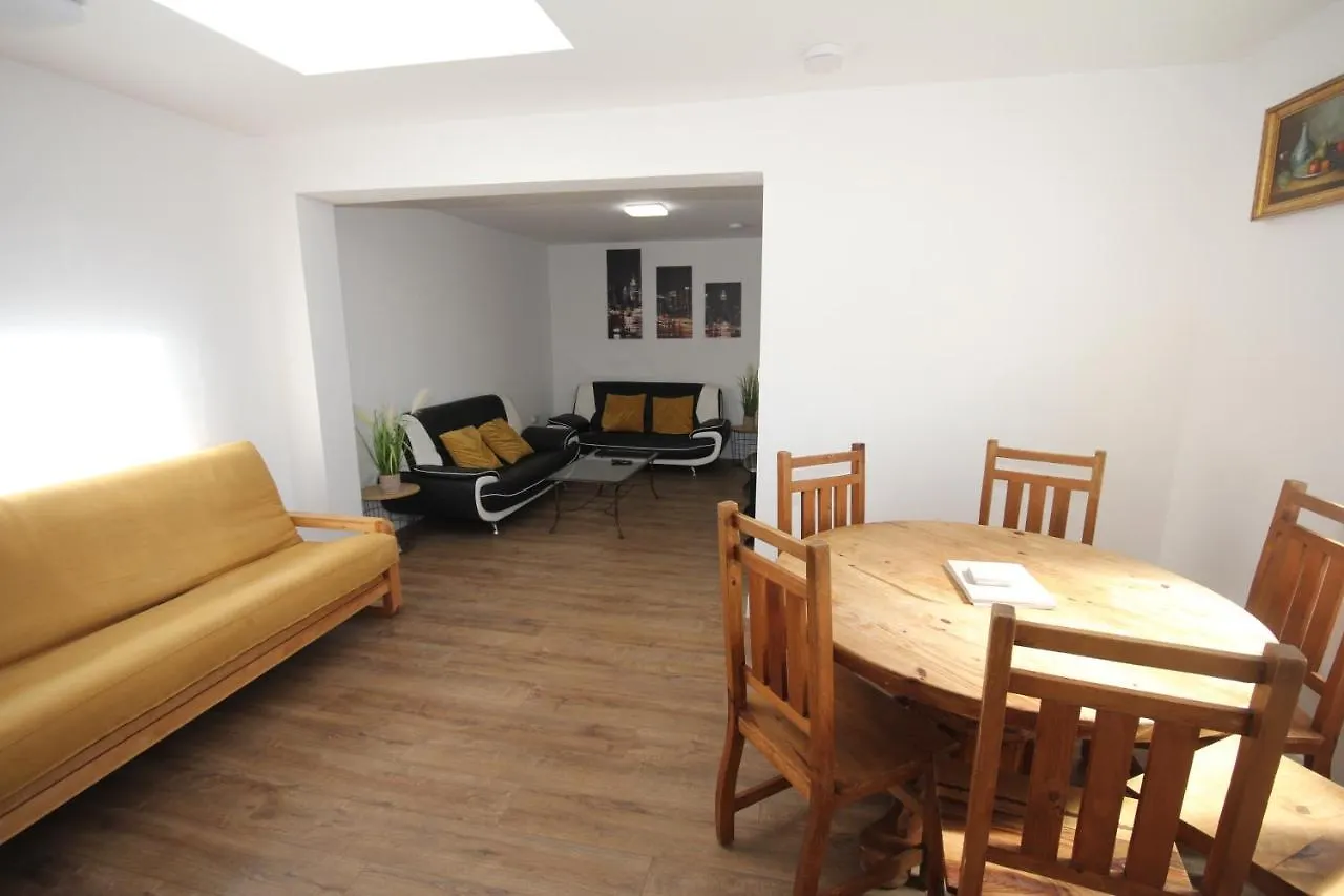 The Heathrow House Apartment Cranford